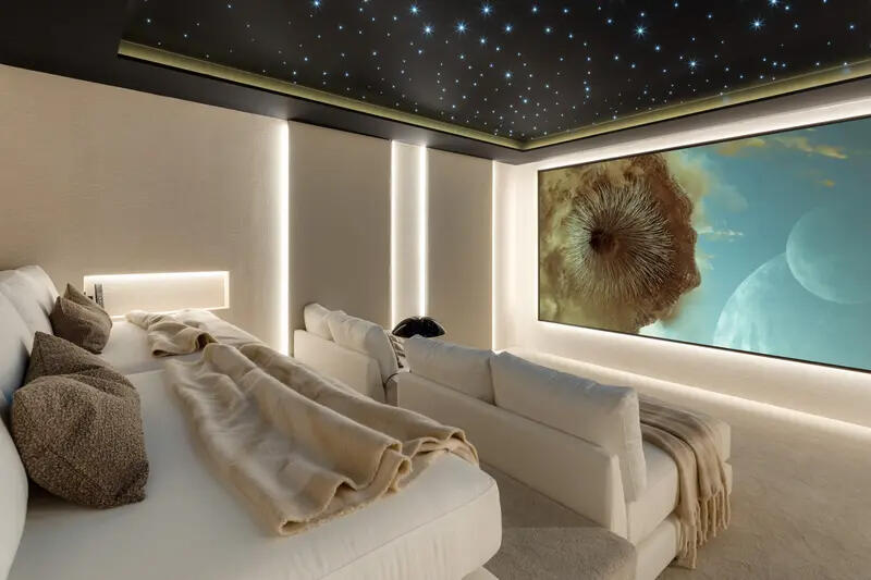 Private cinema